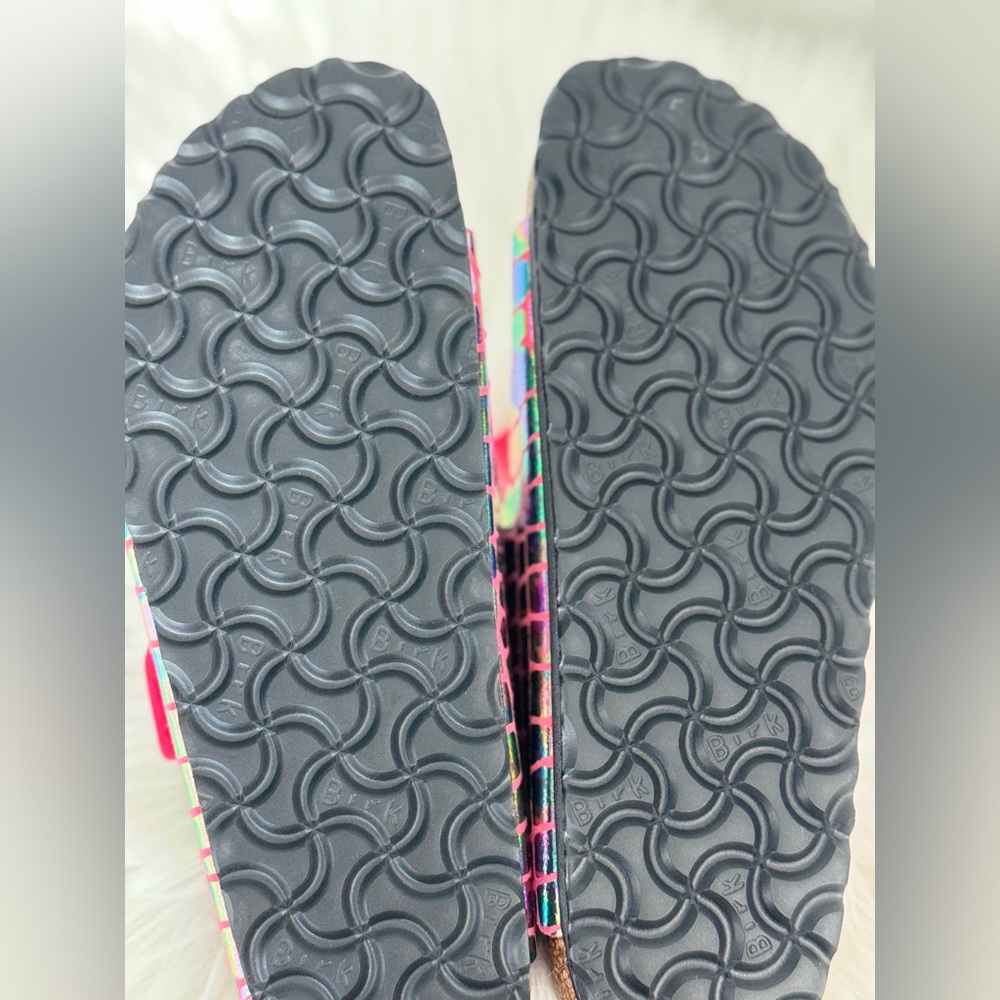 New Birkenstock Arizona Gator Raspberry - Picture 7 of 7